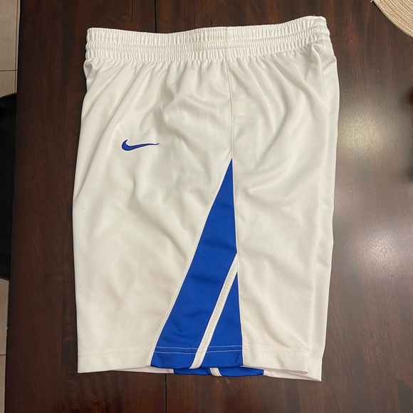 Nike Men's Shorts Size Med - Picture 5 of 9